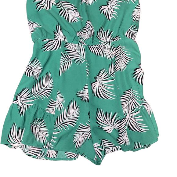 Forever 21 Green Tropical Hawaiian Halter Sleeveless Romper Women's Size Medium - Picture 2 of 7